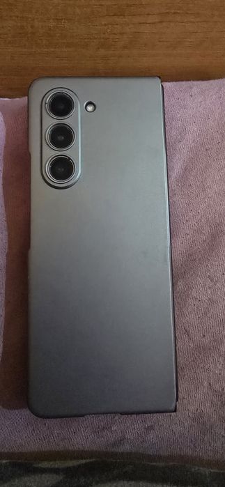 Samsung Z Fold 5