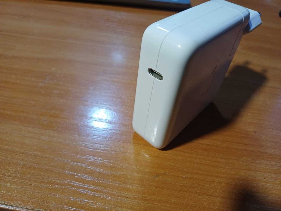 Apple Type C USB Charger adapter 87W