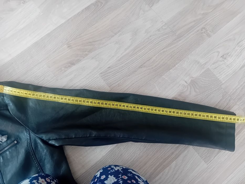 Geaca superba piele,ca noua