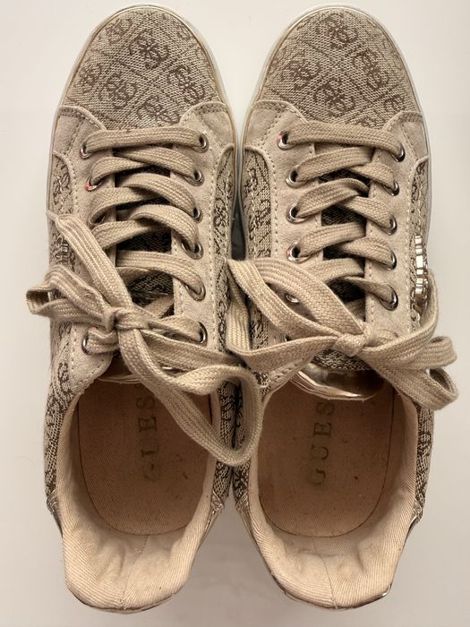 Дамски кецове Guess