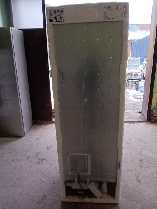 Чисто нов вертикален фризер Gorenje  No Frost   2 години гаранция