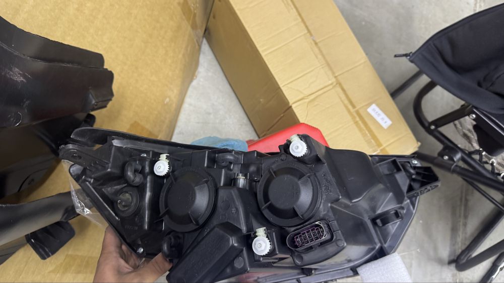 Jac S3 фар переднии