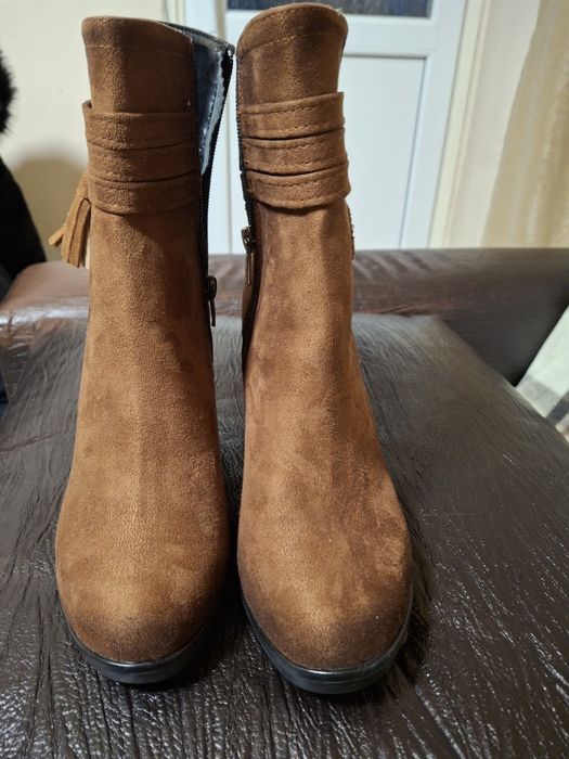 Дамски елегантни боти