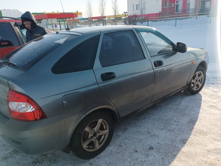 Продам  приора хедчбэк