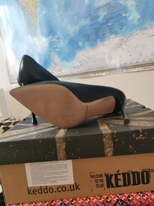 Продам туфли Sasha Fabiani 38 размер