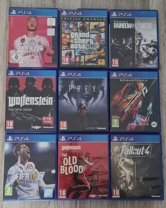 PS4 SLIM cu 9 jocuri