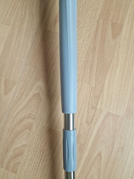 въртящ се на 360°самоотцеждащ се моп за