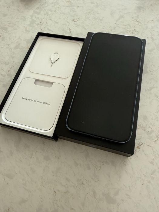 Vand iphone 13 Pro Max 128GB culoare Sierra Blue.