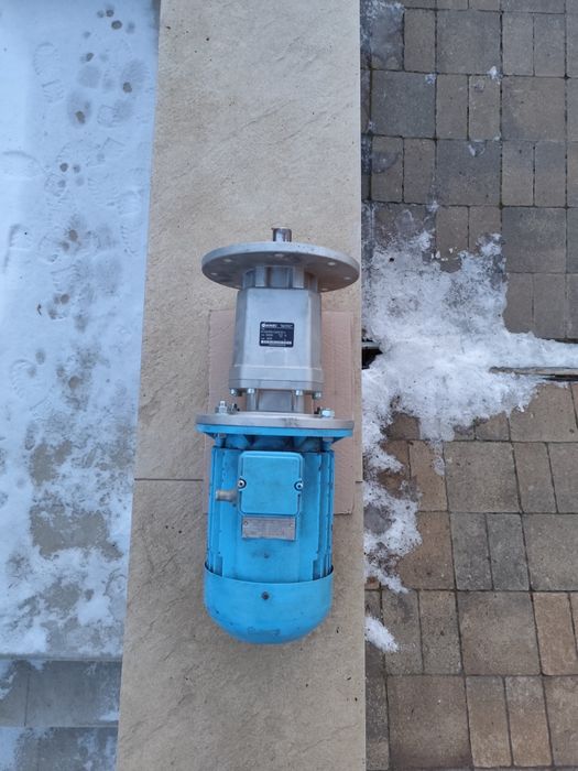 Reductor 2,2 kw  112 rotații