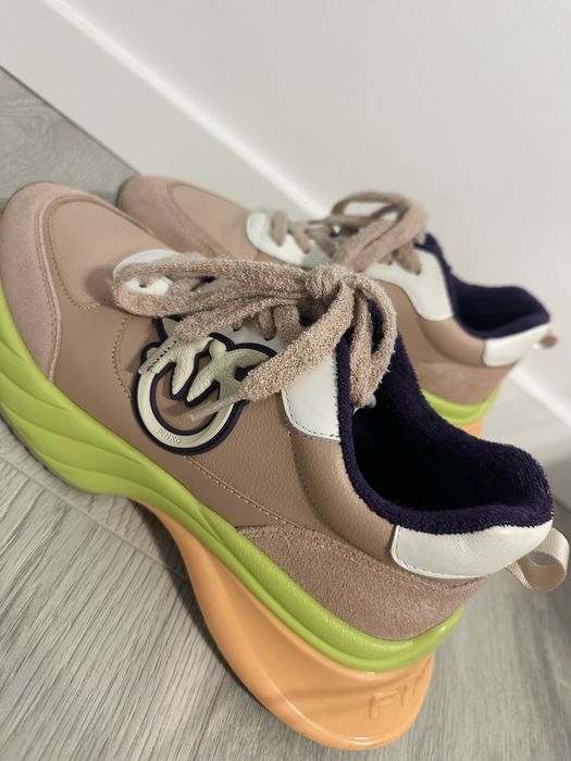 Adidasi Pinko purtati p singura data marimea 39