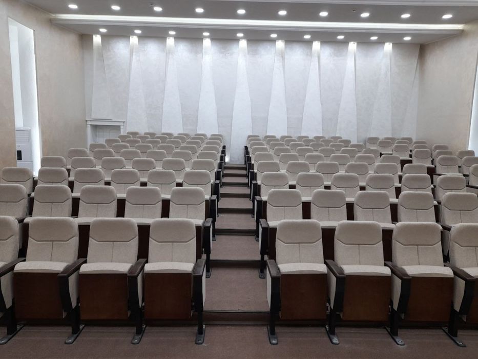 Театральный кресло. Teatralniy kreslo( стул.  кресло)