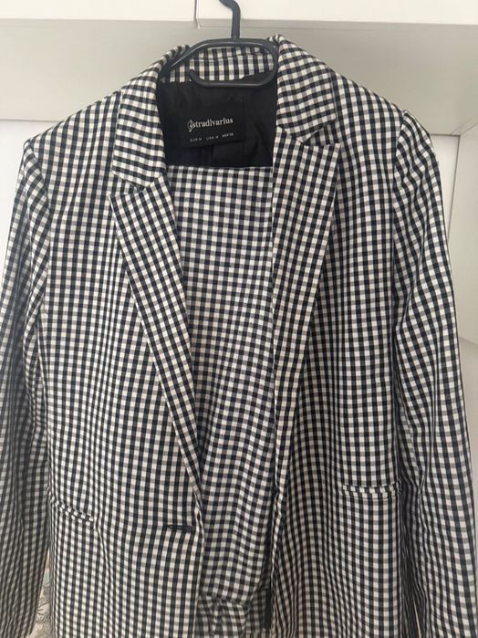 Costum Stradivarius – sacou + pantalon, ca noi