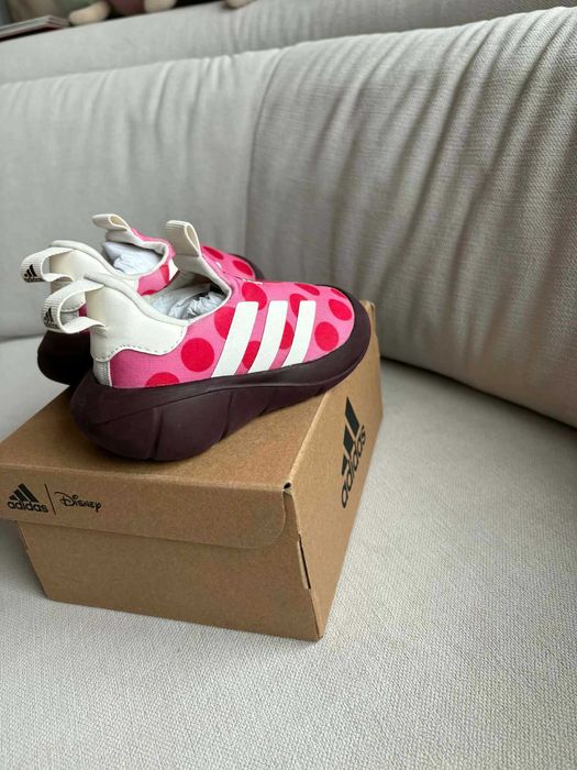 Детски маратонки Адидас за момиче