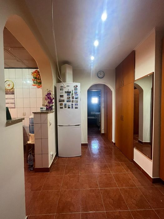 Apartament de vânzare DECOMANDAT zona Confecții Arad, 2 camere