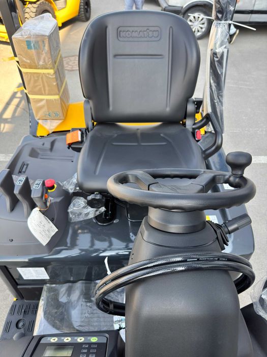 Электропогрузчик Komatsu FB18-12