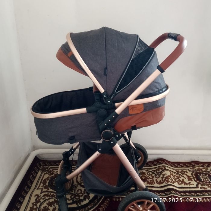 Коляска сатылады!