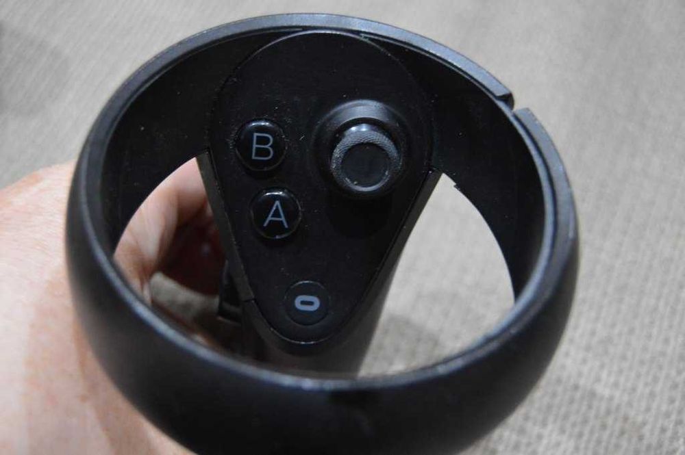 Set Controlere Oculus Touch (Quest 1 / Rift S) - citeste anuntul