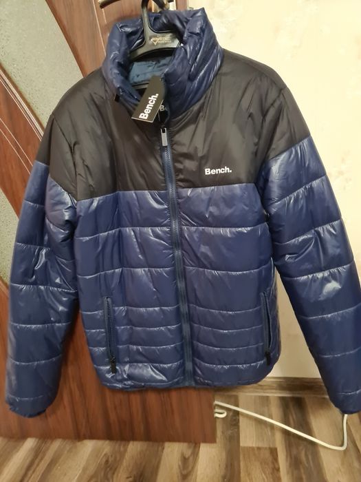 Спортно дамско яке Вench