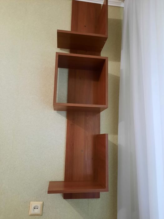 Продам полку настенную