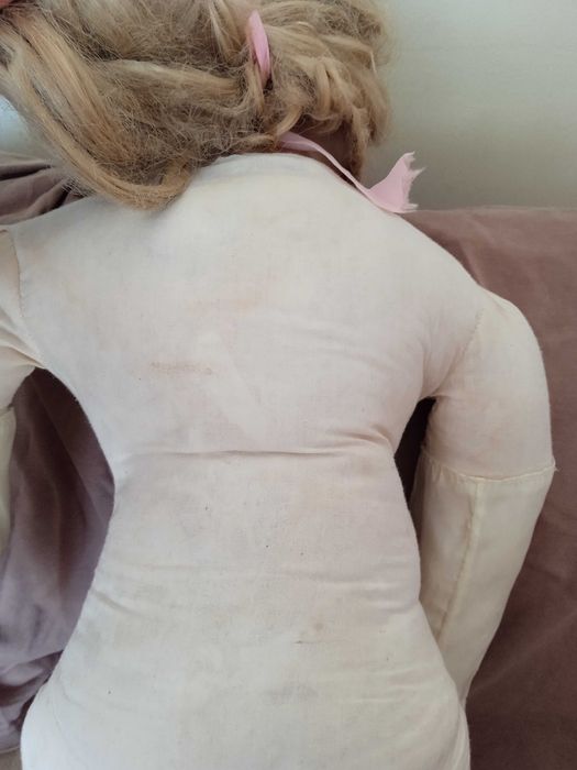 Кукла старинна 65 см порцеланова + дрехи