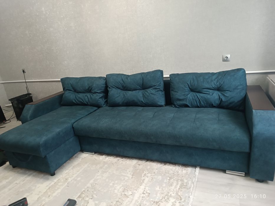 Продам угловой диван