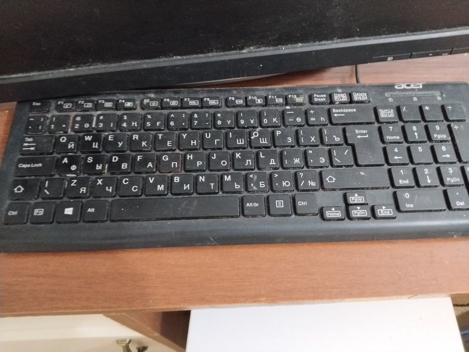 Старый но роботыет