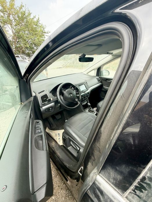 На части Vw Sharan facelift DFB 2.0Tdi adblue 2015 година автомат Dsg 7-места SFB всичко по колата работи дистроник печка подгрев темпомат