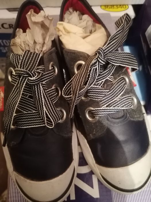 Дамски спортни обувки