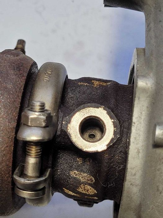 Турбо от Ситроен Кактус 2015 1,6HDi 100 кс