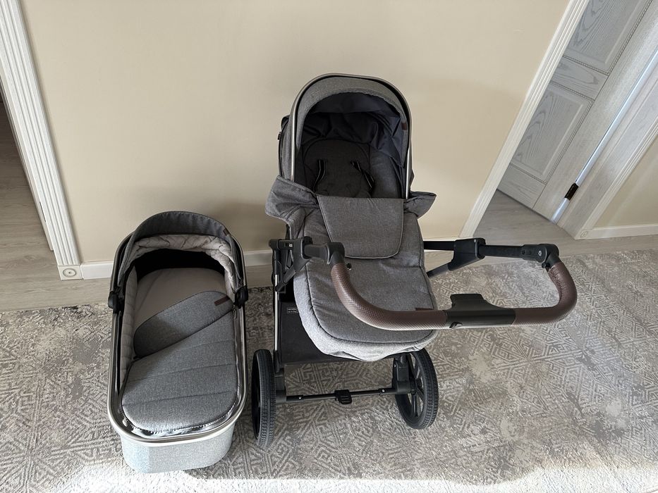 Коляска Aurora Carello