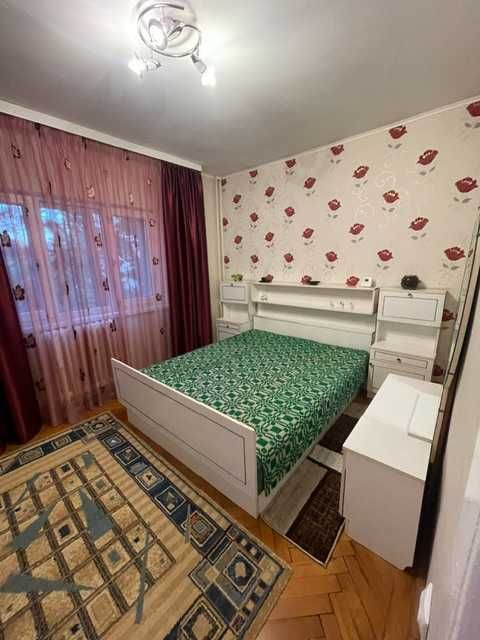 Proprietar trei camere Calea Sagului