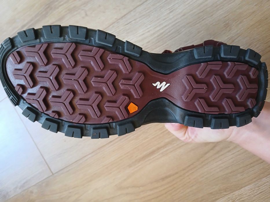 Дамски туристически сандали Quechua Decathlon 41 номер