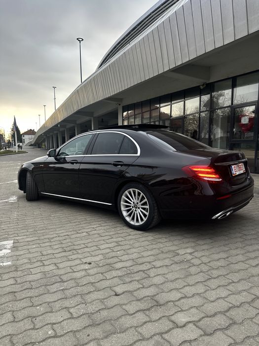 Mercedes Benz E220 Pano/Camera 360, față, spate/// TOP