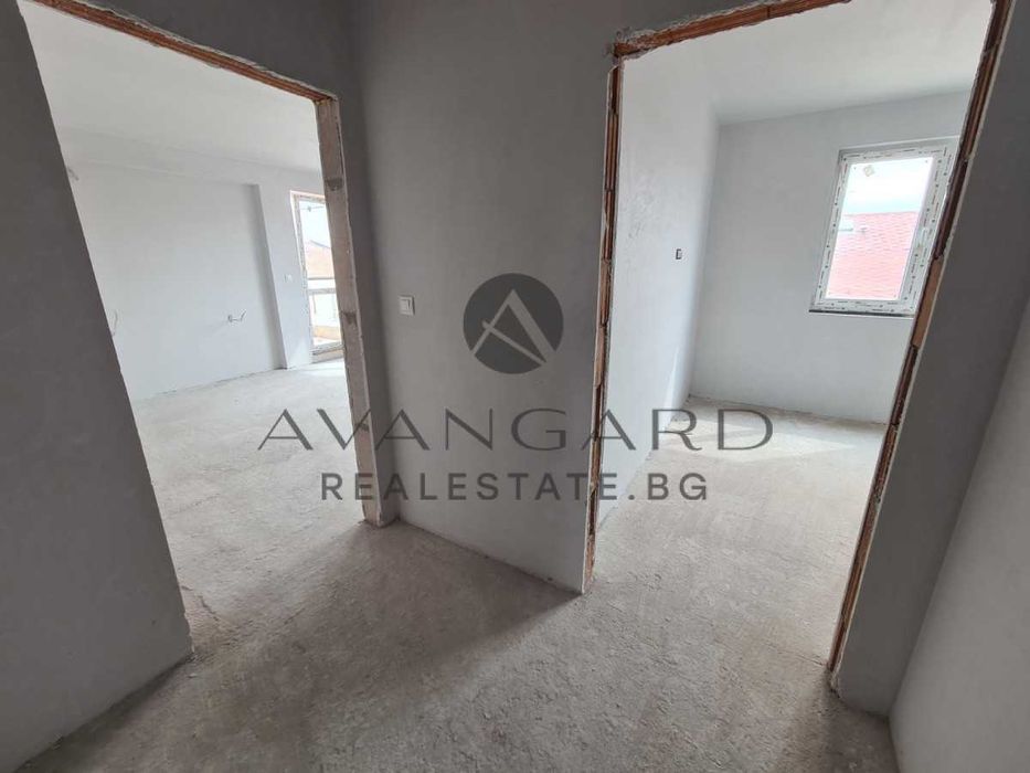 Продава се Двустаен апартамент в Пловдив, Прослав - 61 кв.м за 1209 €/кв.м - Снимка #1