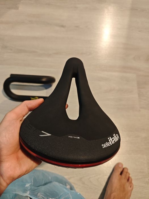 Knog Blinder R-150 задна светлина за колело + седалка