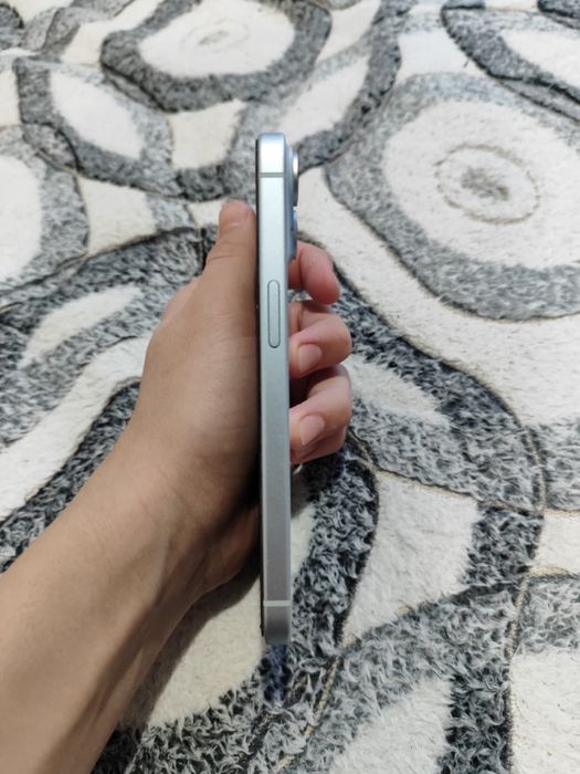 Продам айфон 15 в отличном состояни