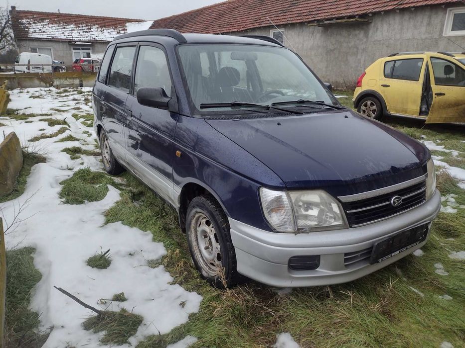 Продавам daihatsu gran move на части 1.6 бензин