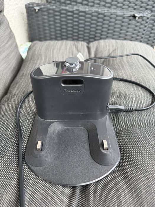 Прахосмокачка робот IROBOT ROOMBA i3
