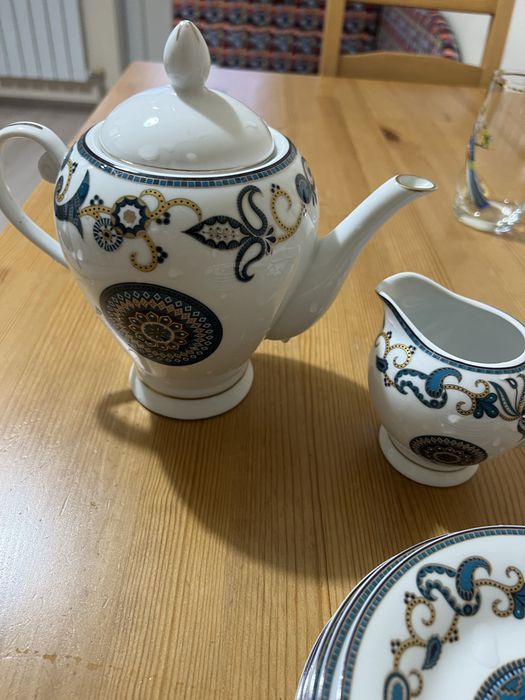 Чайник сервиз, молочник, сахарница