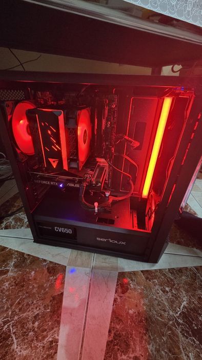 Vând pc i7 4790k 16 GB ram RGB Gamming