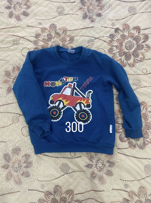 Продам детские вещи