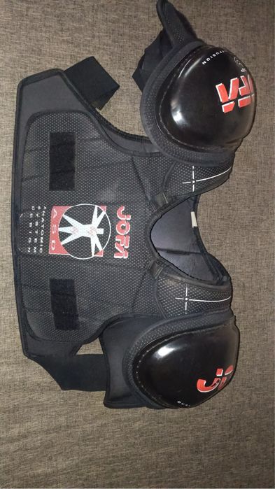 Продам хоккейную форму