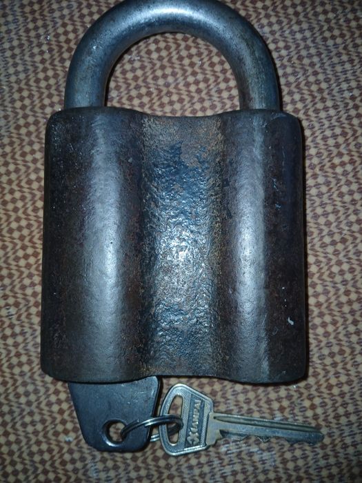 Замок навесной из СССР