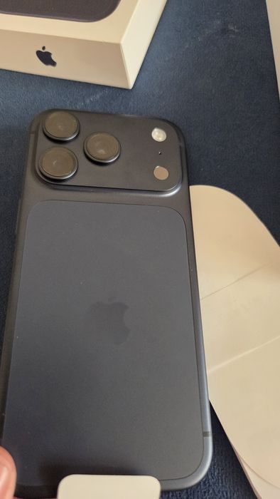 Iphone 17 pro nou in cutie