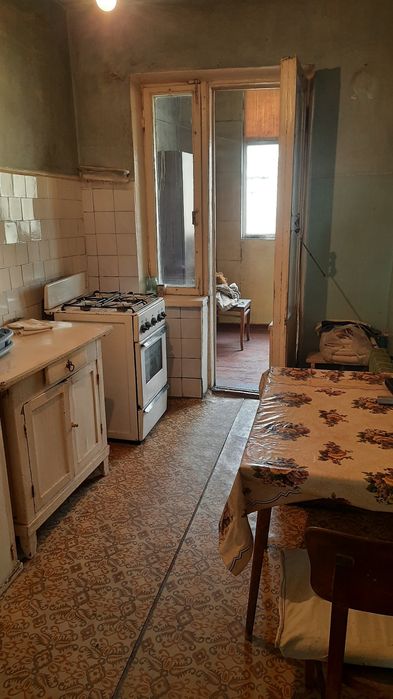 Срочно продам 3/4/4 Карасу 6 77серия 6