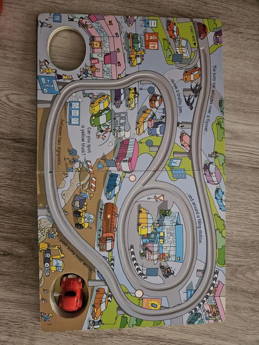 Carte Usborne wind up busy car