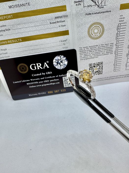 Сребърен пръстен с мойсанит (Диамант) 1 карат