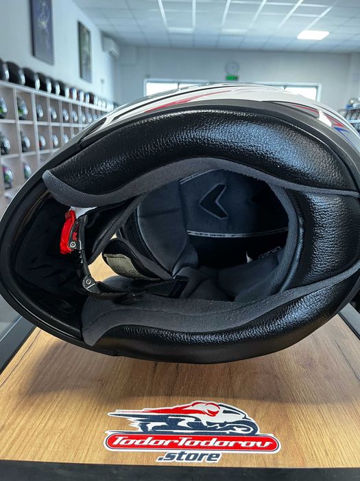 Мото каска за мотор SHARK 700S,вградени очилаS 55-56см,добро състояние