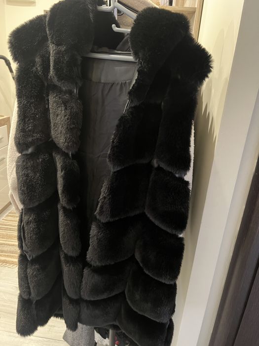 Яке от естествена кожа с косъм от лисица и елече от еко косъм