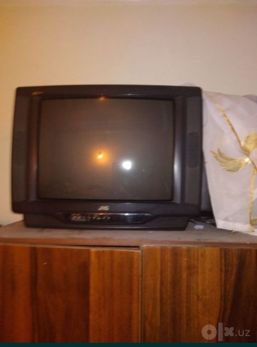Televizor sotiladi lg va jvs
